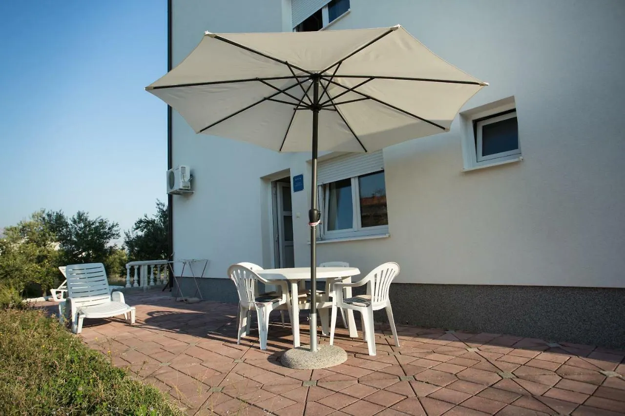 Beach Studio Apartment Ivan Kastela